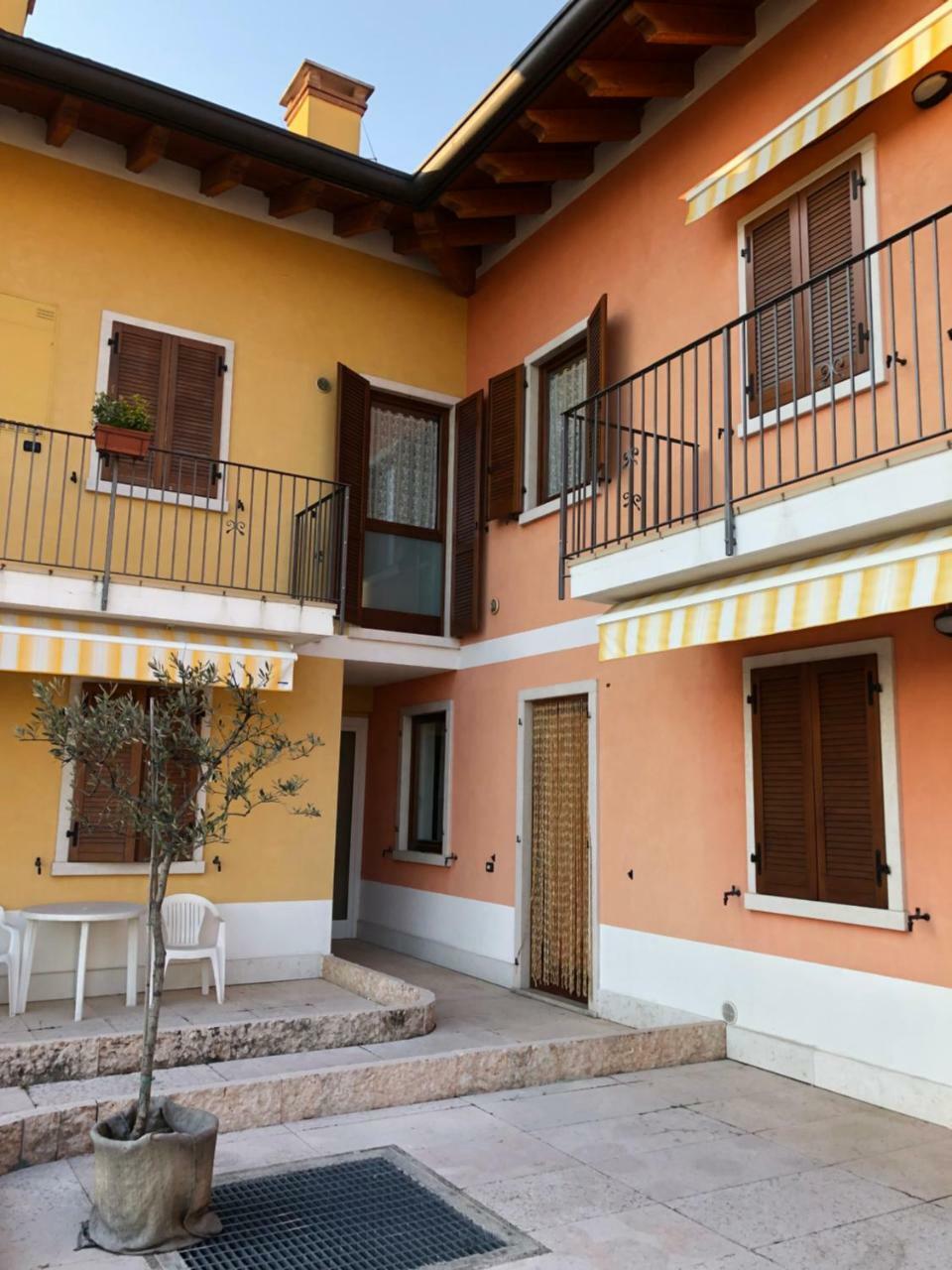 Magia Del Garda Apartment Castelnuovo del Garda Eksteriør billede